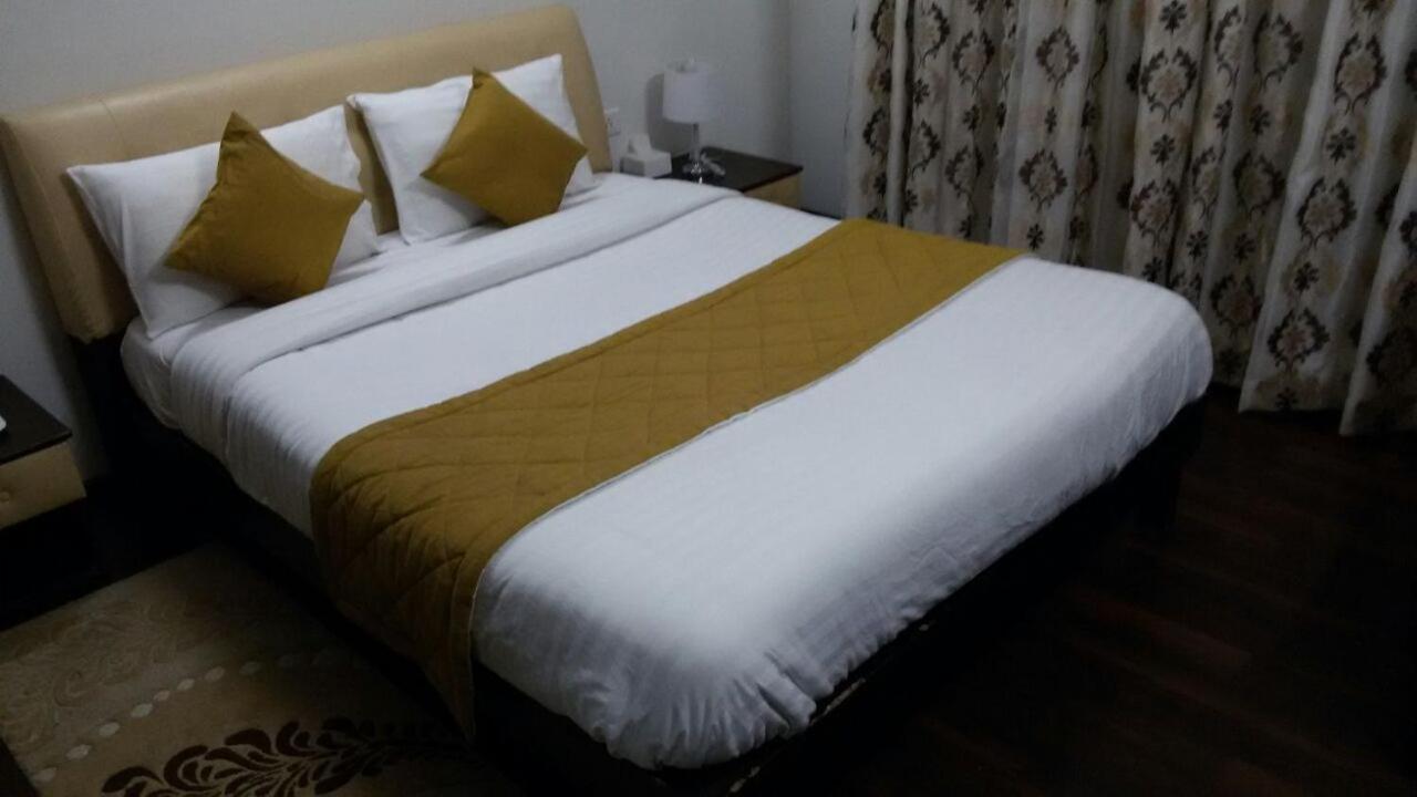 Royal Service Apatment Pimpri-Chinchwad Exteriér fotografie